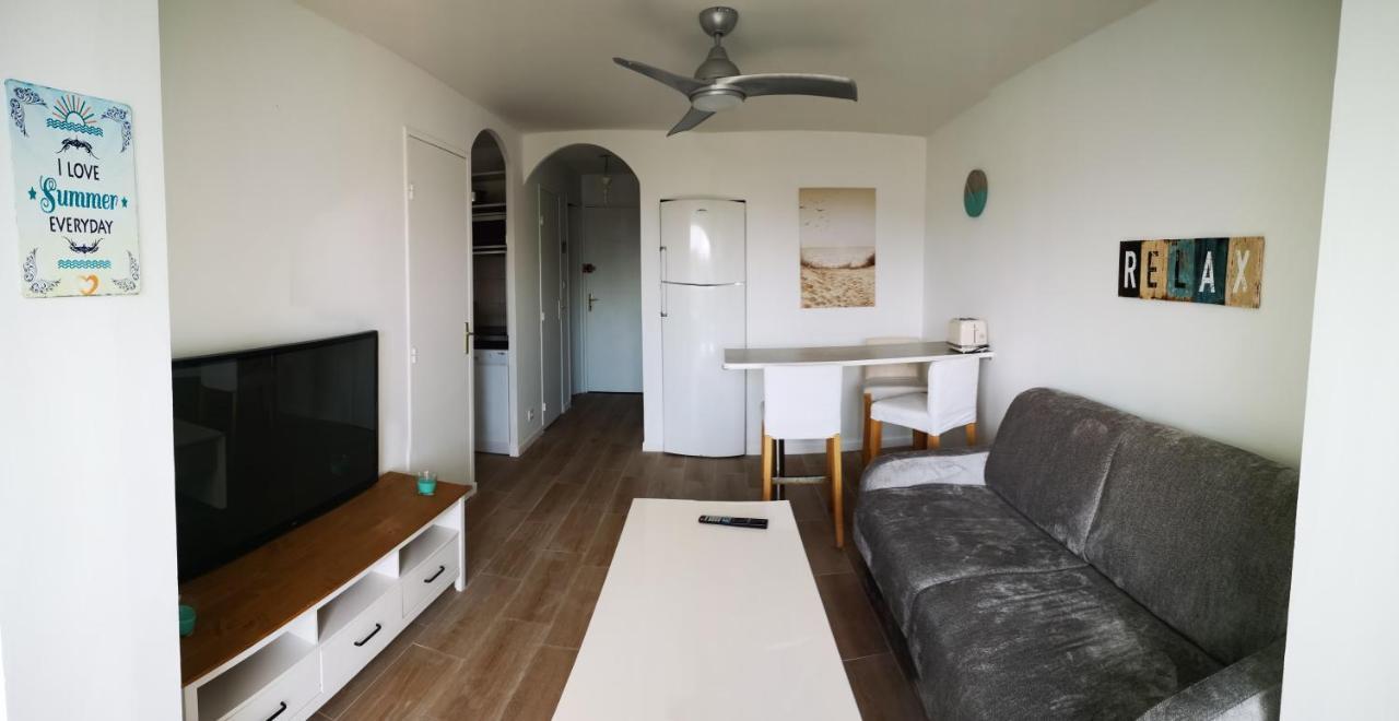 Appartement Avec Piscine Et Garage Proche Plage Et Commerces La Seyne-sur-Mer Luaran gambar