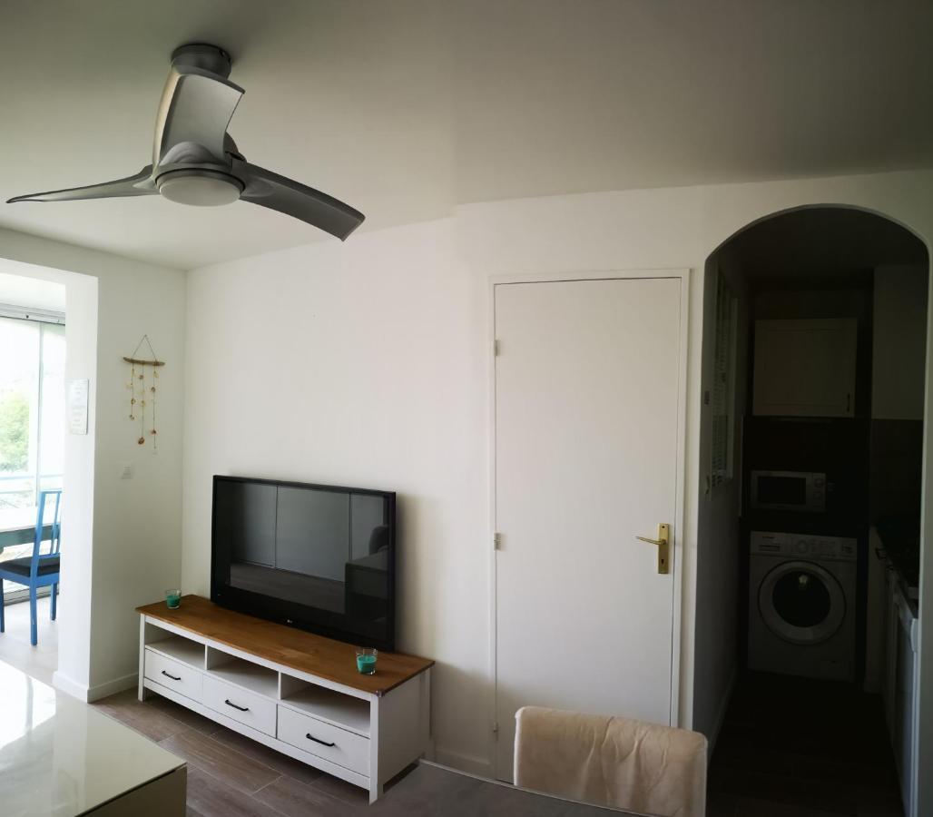 Appartement Avec Piscine Et Garage Proche Plage Et Commerces La Seyne-sur-Mer Luaran gambar