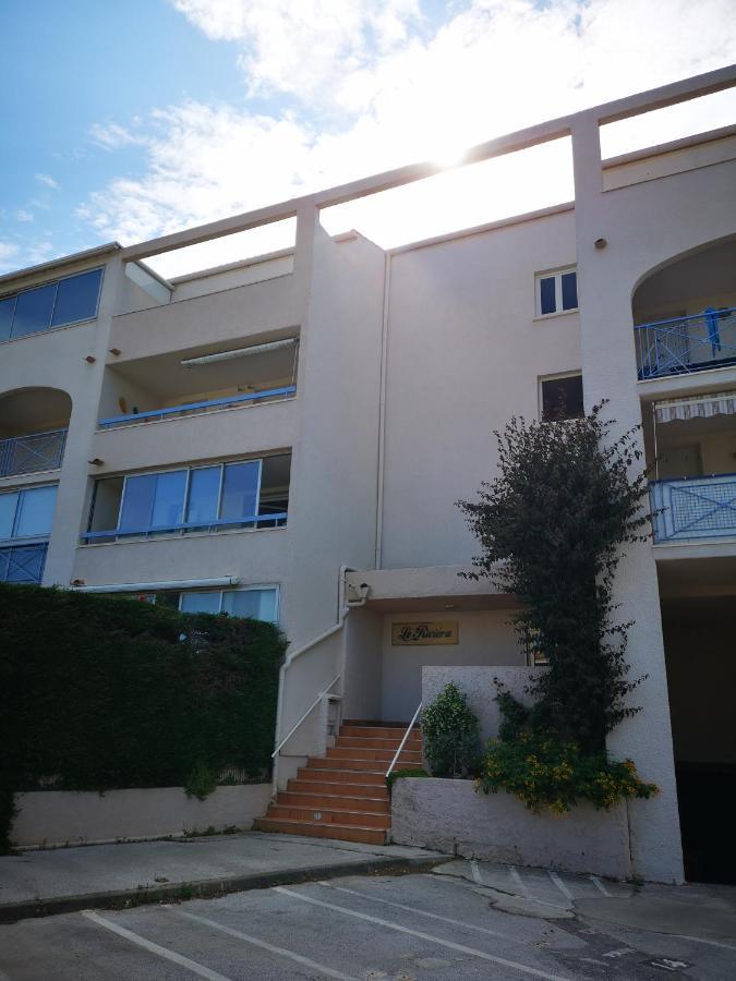 Appartement Avec Piscine Et Garage Proche Plage Et Commerces La Seyne-sur-Mer Luaran gambar