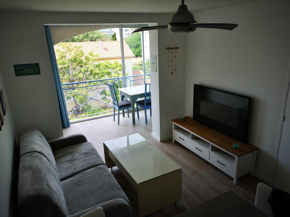 Appartement Avec Piscine Et Garage Proche Plage Et Commerces La Seyne-sur-Mer Luaran gambar
